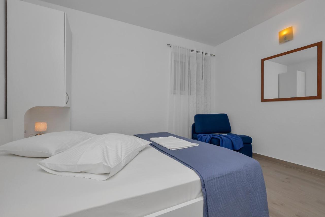 Apartments Marija Tucepi Exterior photo