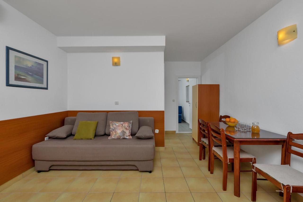Apartments Marija Tucepi Exterior photo